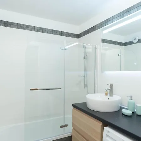 Bright Cocoon With Pool And Sea View *