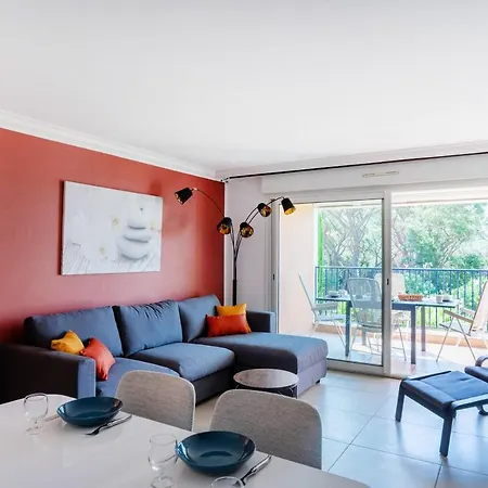 Bright Cocoon With Pool And Sea View דירה סן-מקסים