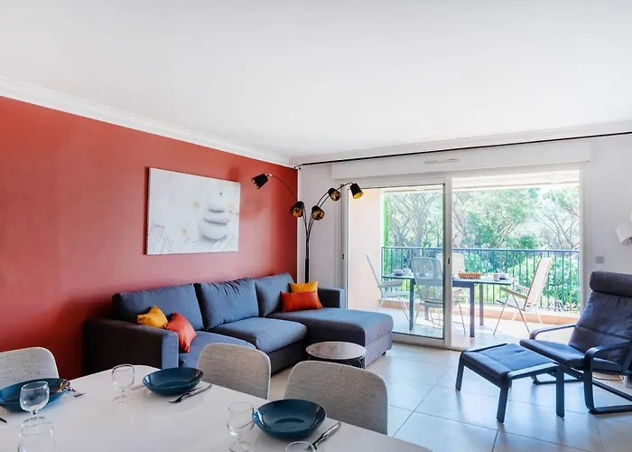 Bright Cocoon With Pool And Sea View דירה סן-מקסים