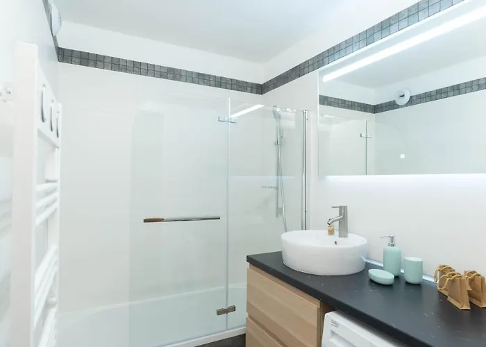 Bright Cocoon With Pool And Sea View *